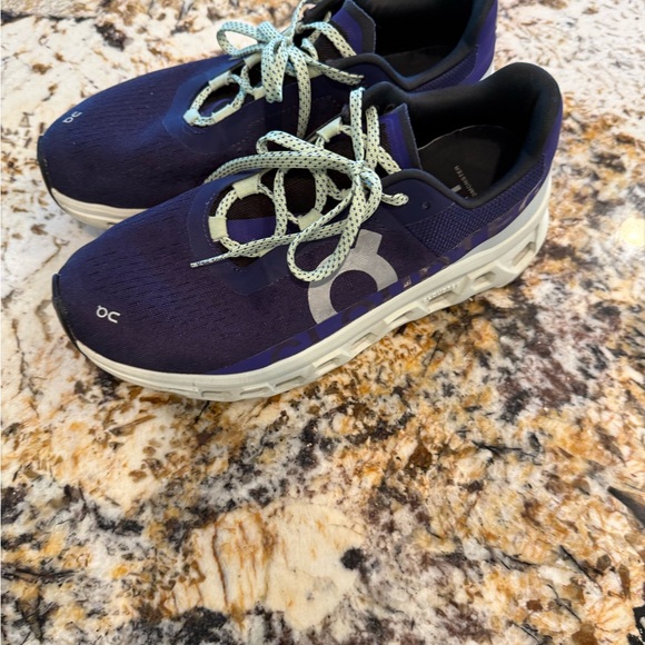 On Running Cloudmonsters in men’s size 9. - Picture 2 of 9